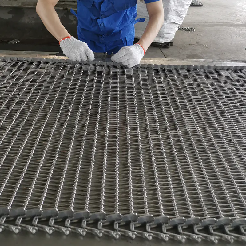 Cinta transportadora de congelación rápida de productos acuáticos.